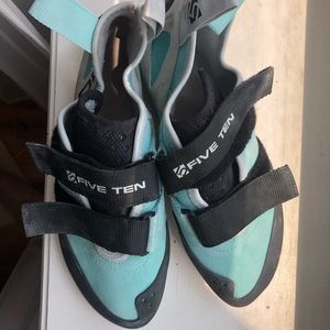 FIVE TEN GAMBIT VCS WOMENS CLIMBING SHOE